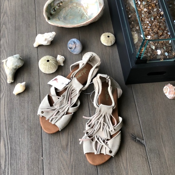 🌴☀️Volcom sandals☀️🌴 - Picture 2 of 6